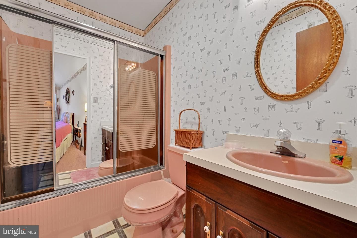 1334 W Wyomissing Court #q photo 17