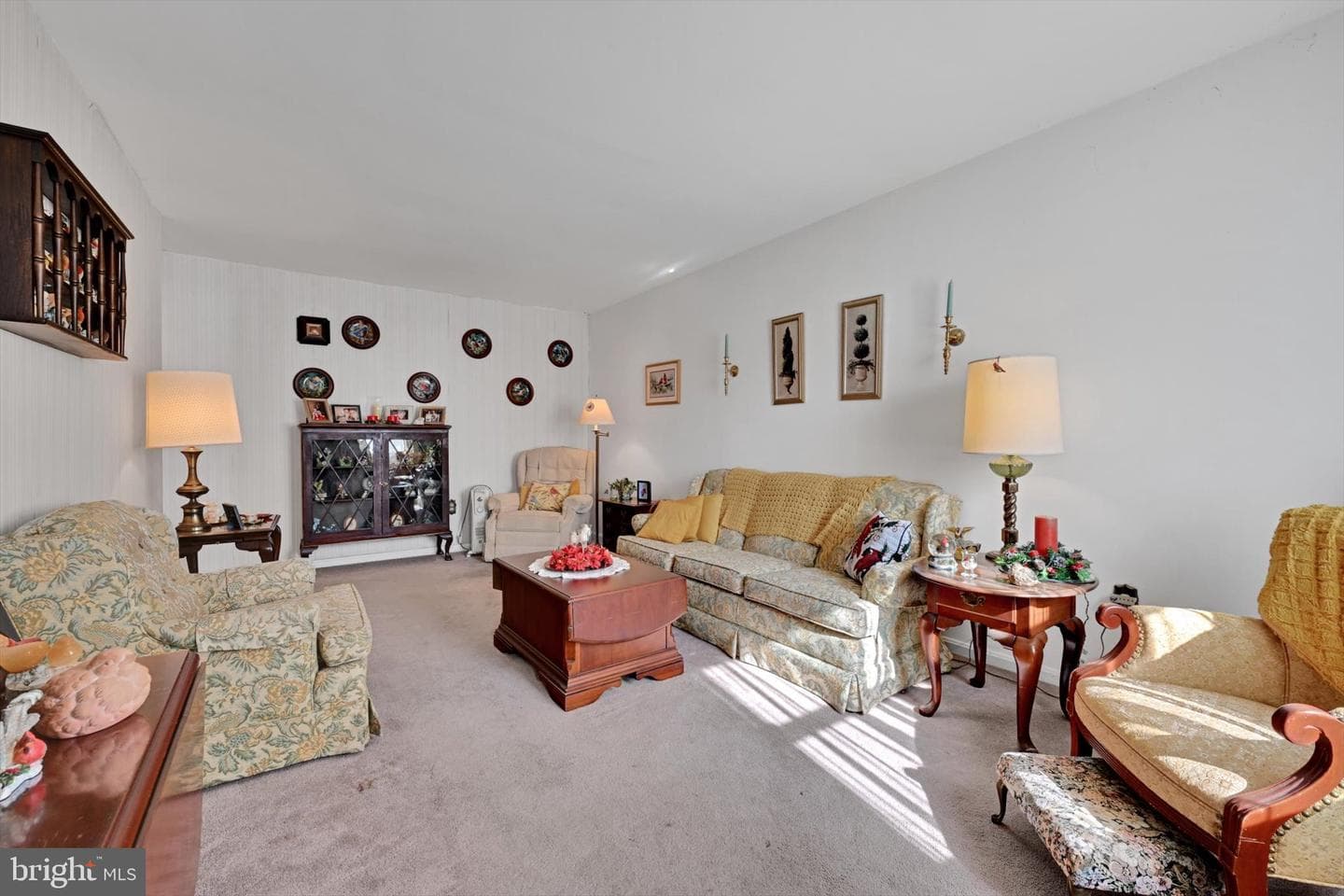 1334 W Wyomissing Court #q photo 3