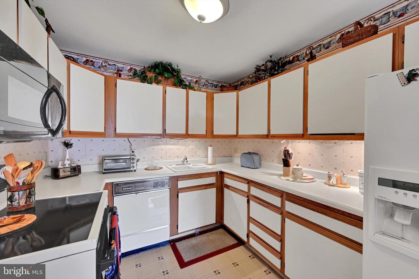 1334 W Wyomissing Court #q photo 7