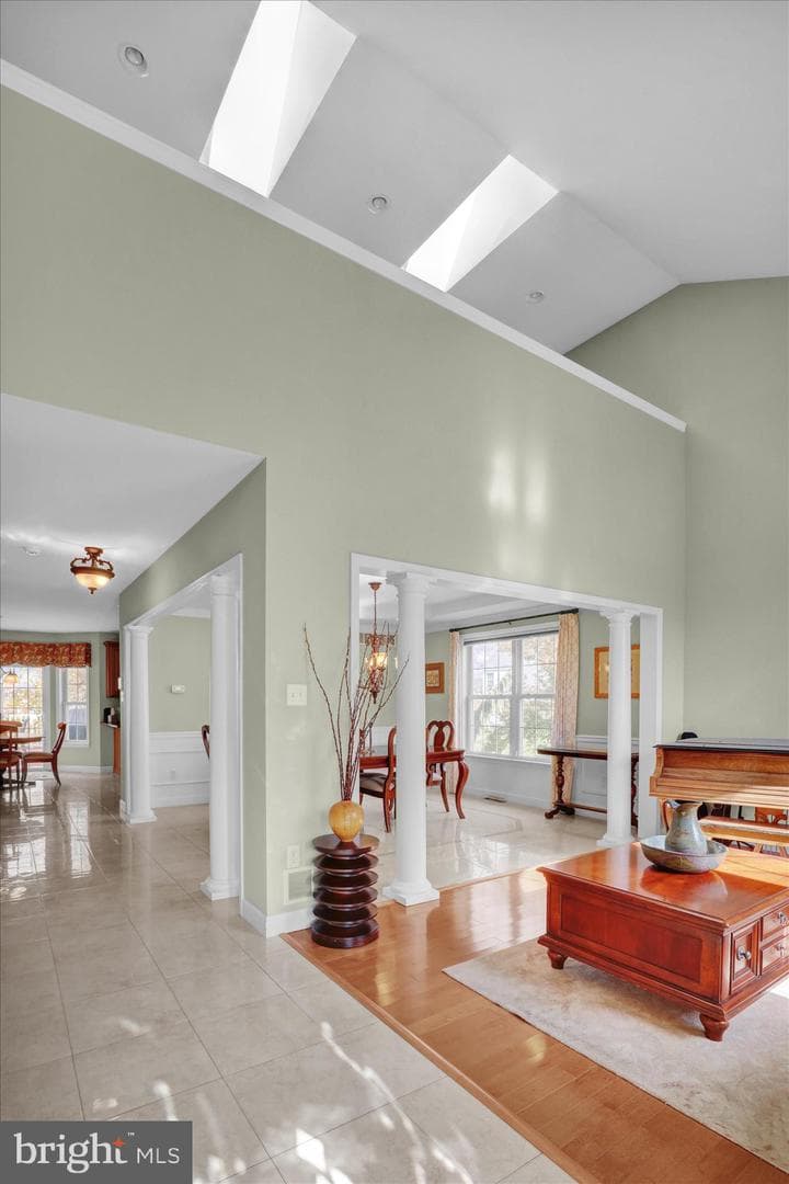 35 Pacific Avenue photo 10