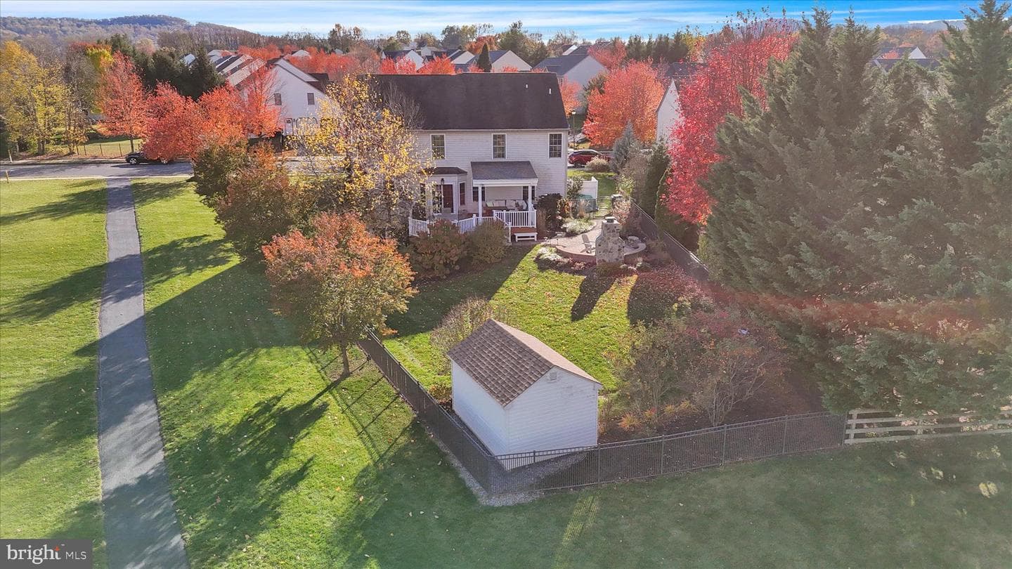 35 Pacific Avenue photo 59
