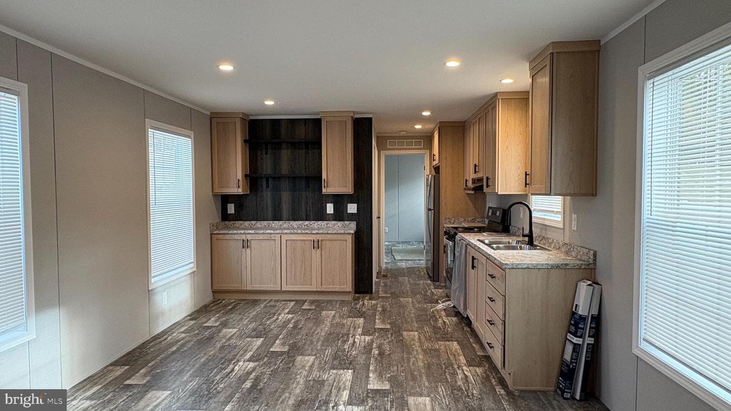 2461 Elizabeth Avenue #d2 photo 15