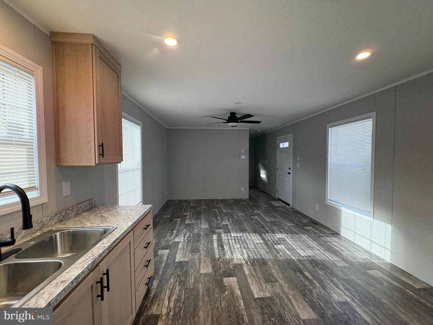 2461 Elizabeth Avenue #d2 photo 26