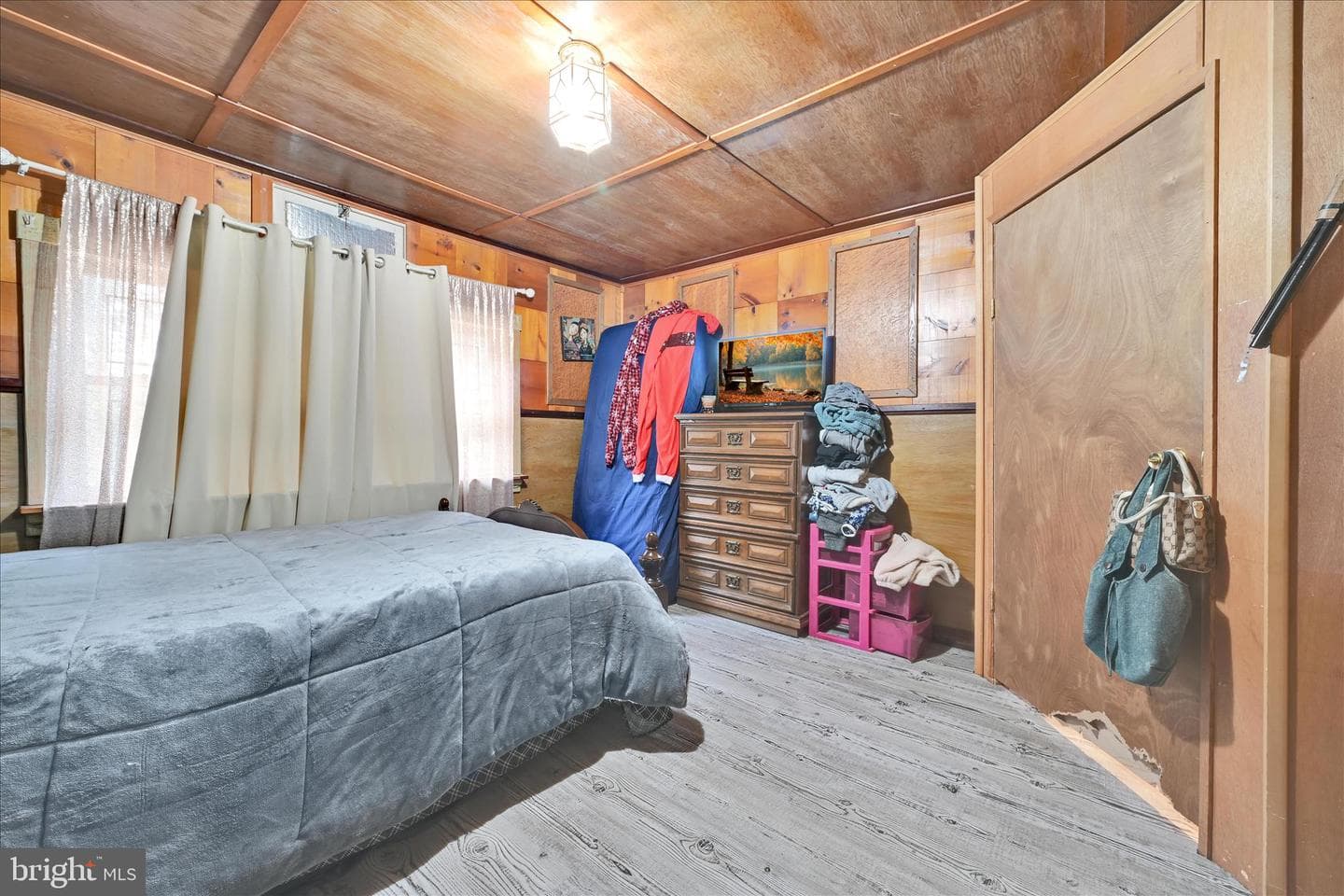 2460 Grandview Avenue photo 21