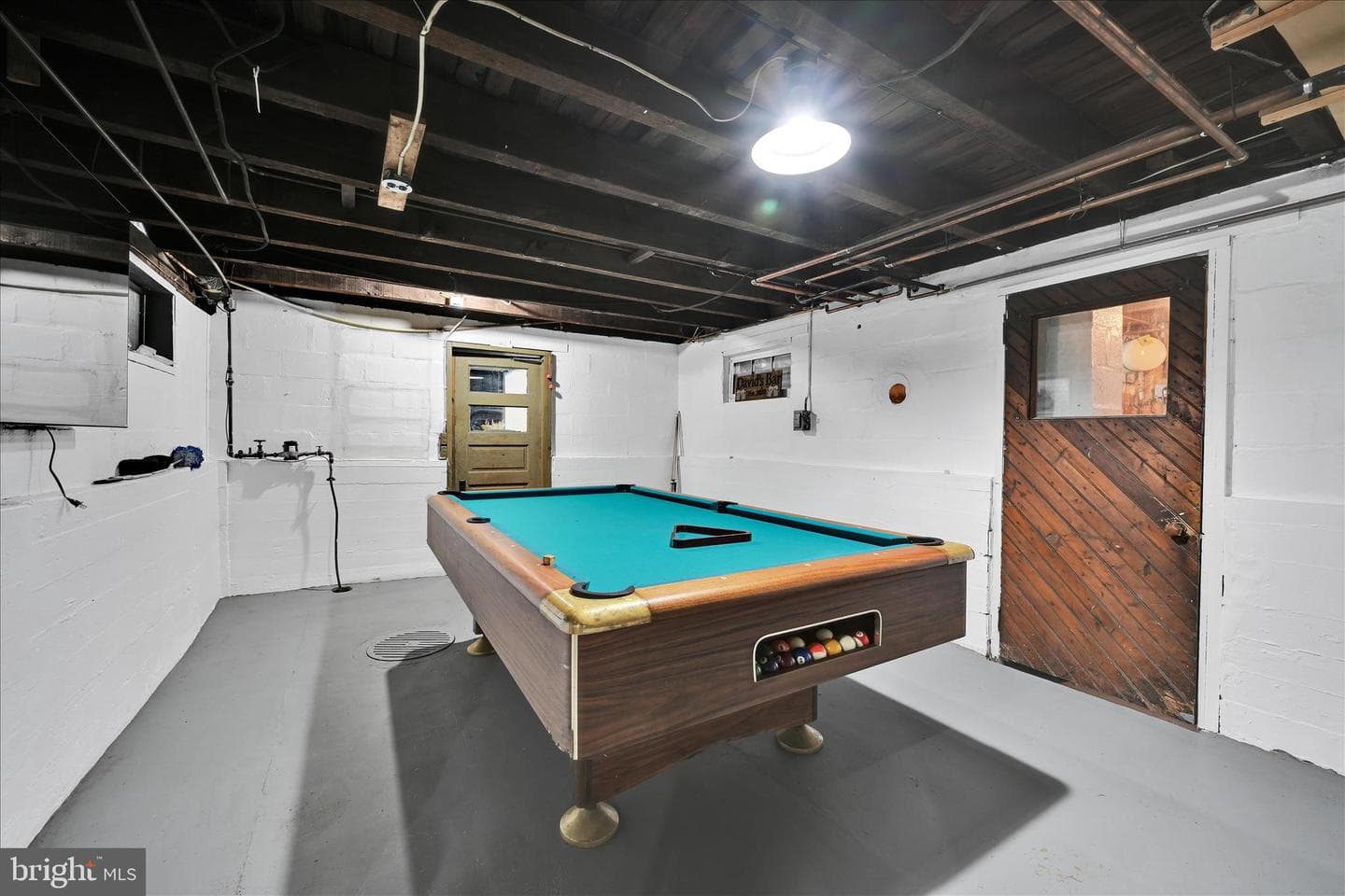 2460 Grandview Avenue photo 34