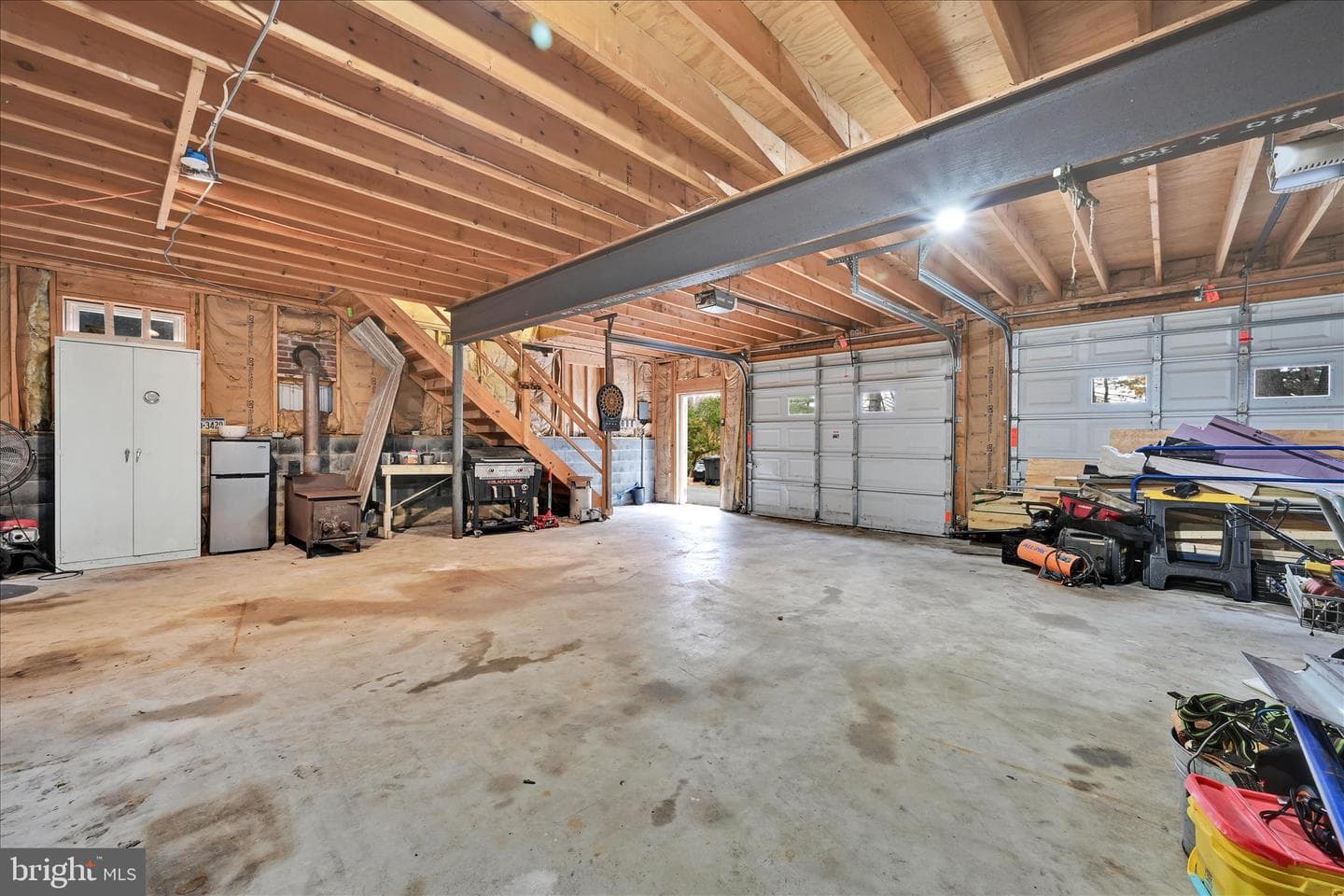 2460 Grandview Avenue photo 41