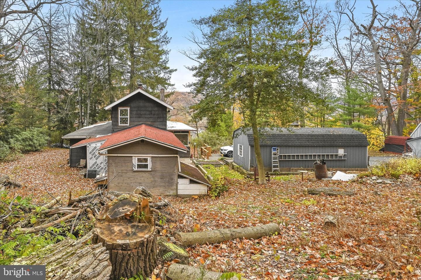 2460 Grandview Avenue photo 44