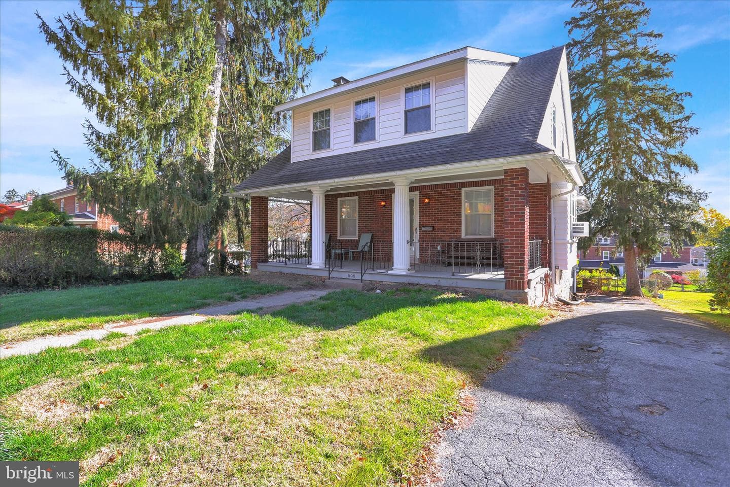505 Brighton Avenue photo 2