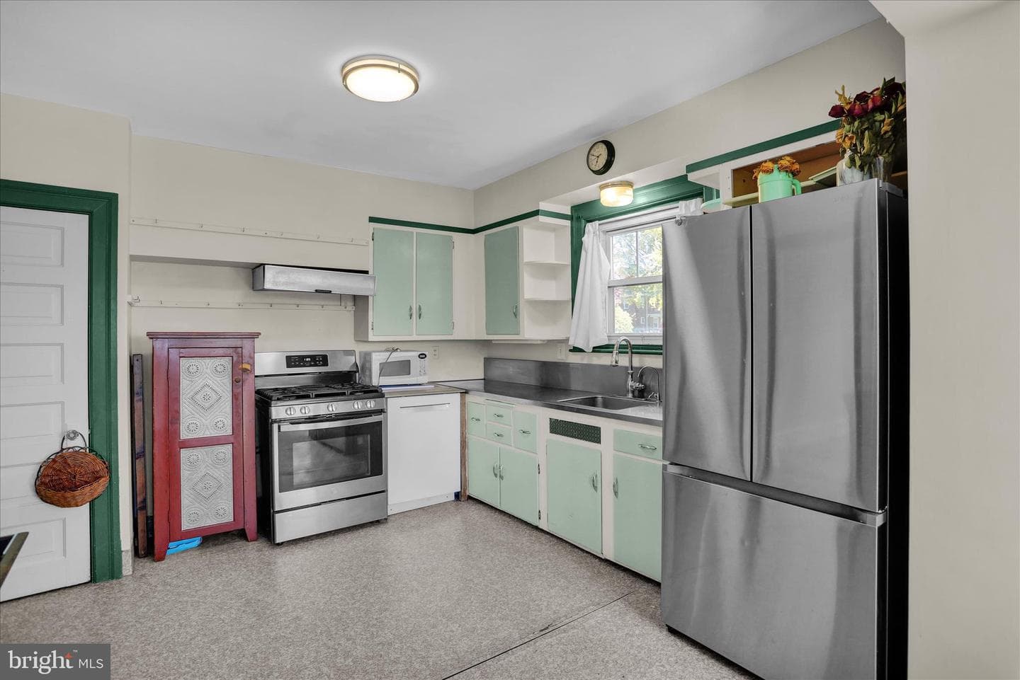 505 Brighton Avenue photo 5
