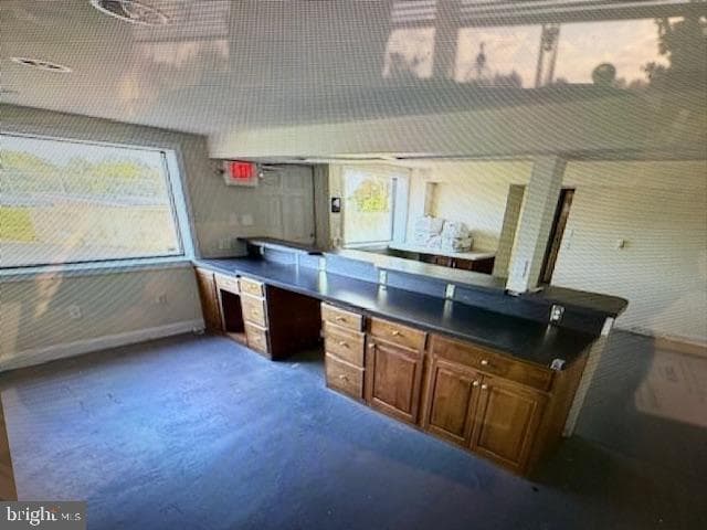 144 S Centre Avenue photo 13