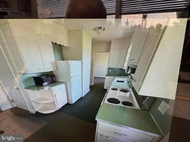 144 S Centre Avenue photo 7