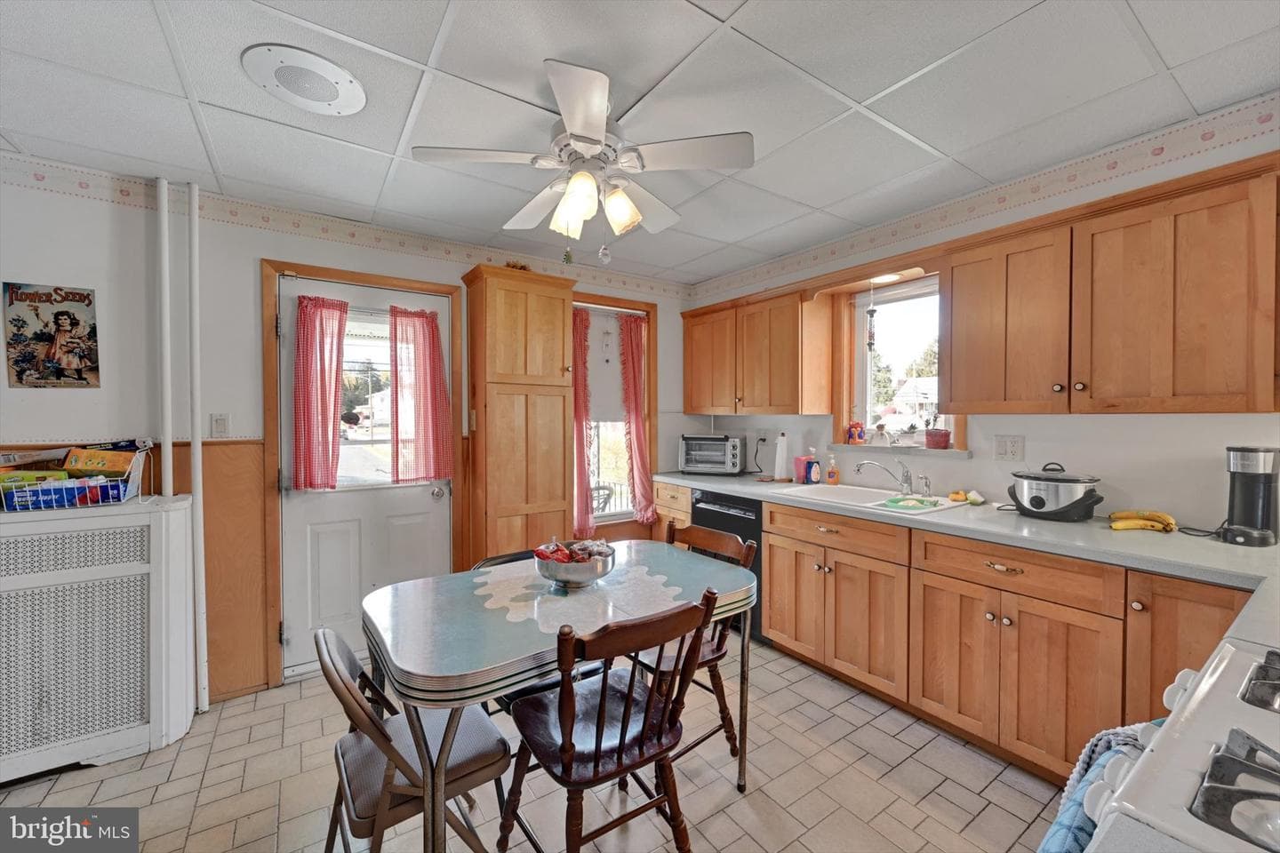 979 New Holland Road photo 8