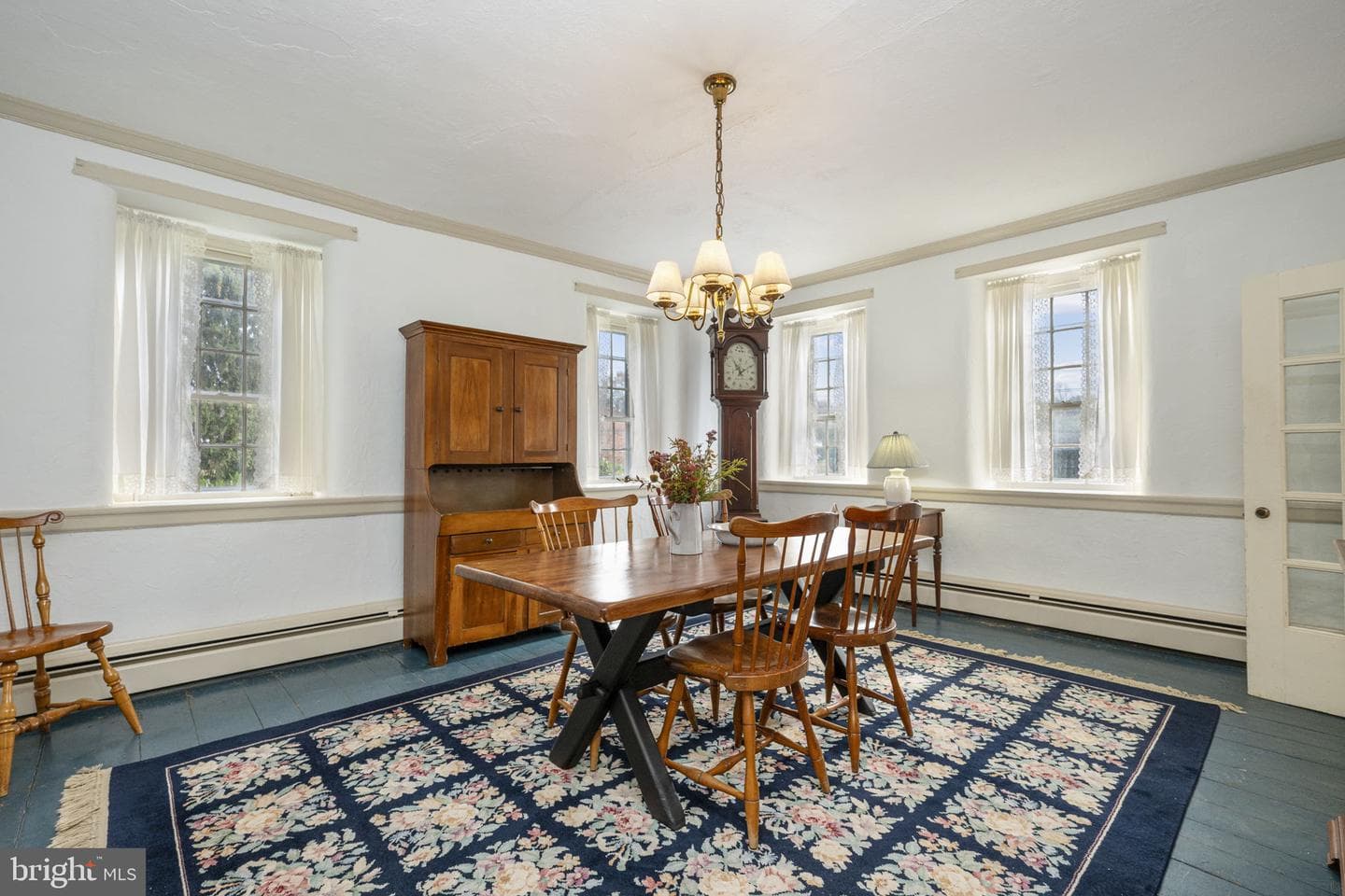 1041 Reading Avenue photo 19
