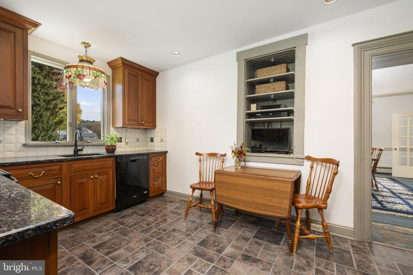 1041 Reading Avenue photo 26