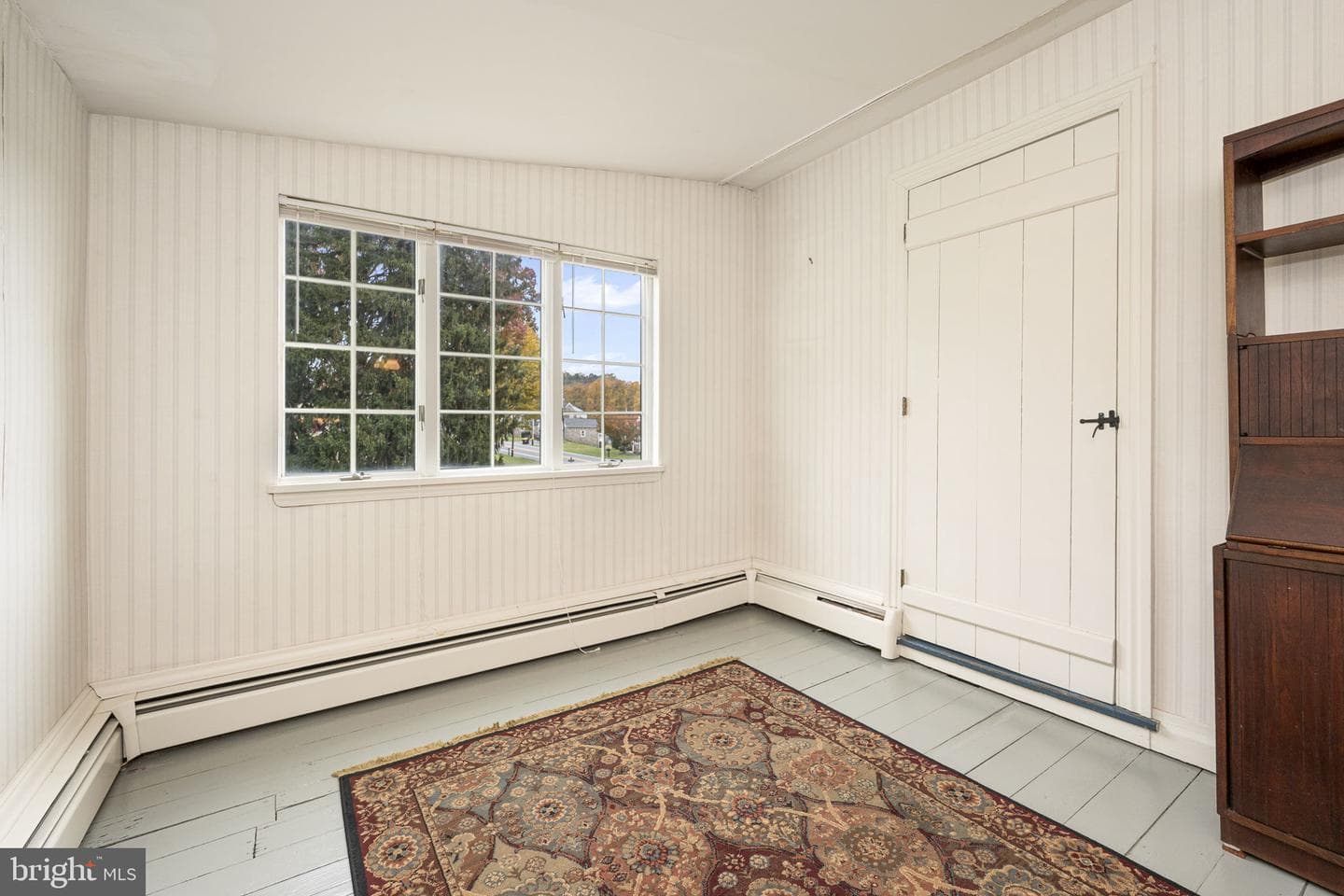 1041 Reading Avenue photo 37