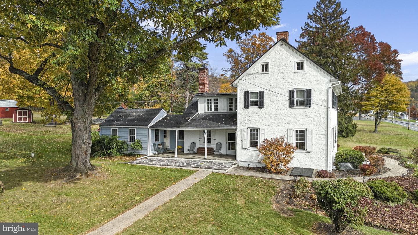 1041 Reading Avenue photo 6