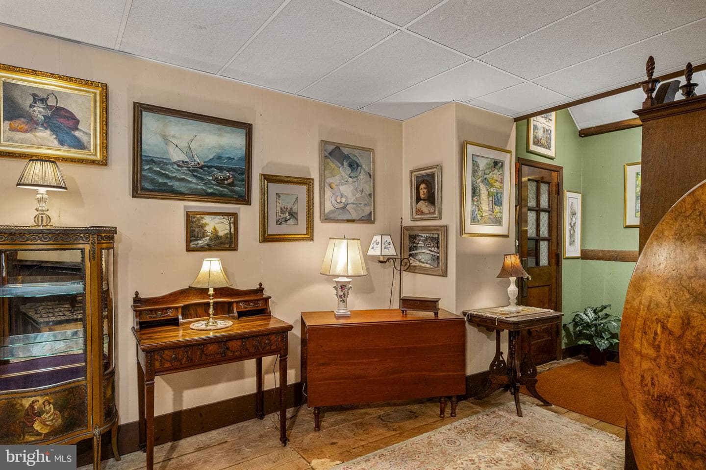 1041 Reading Avenue photo 80