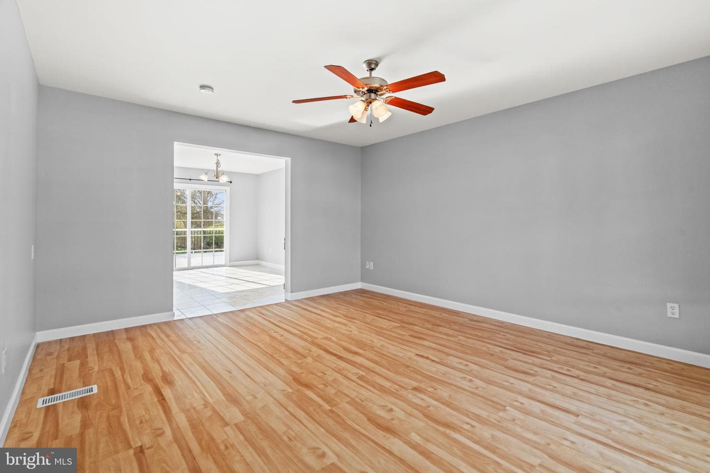 1014 Daisy Drive photo 9