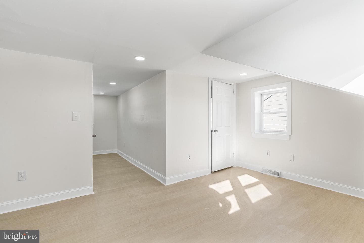 1812 Portland Avenue photo 27