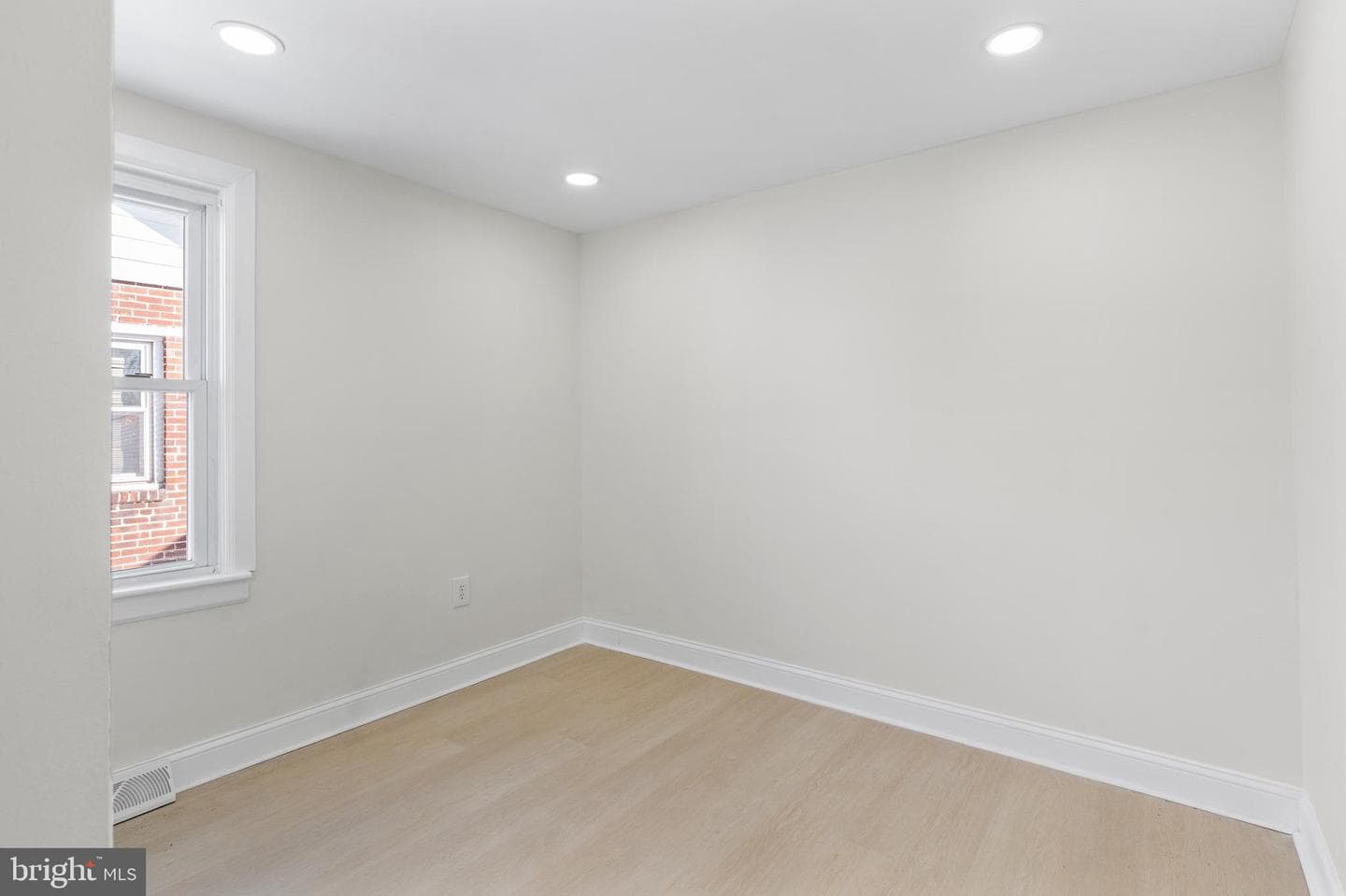 1812 Portland Avenue photo 32