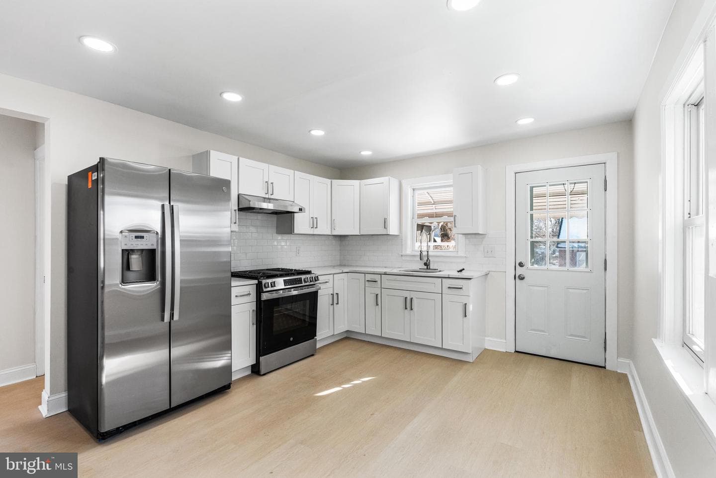 1812 Portland Avenue photo 8