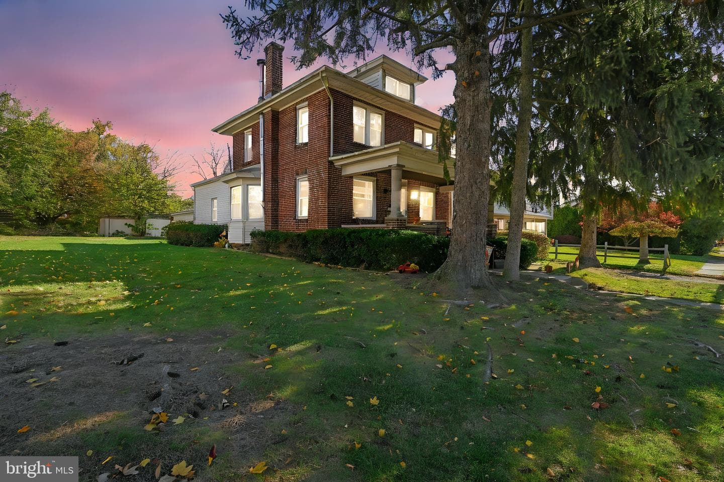 437 Jefferson Street photo 2