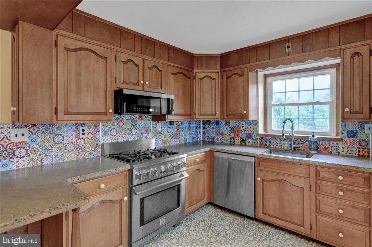 59 Henry Road photo 10