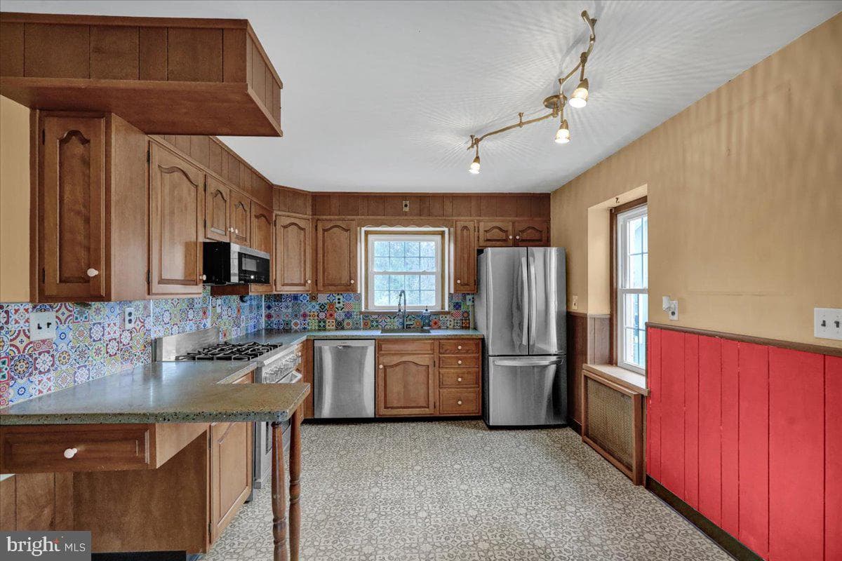 59 Henry Road photo 9