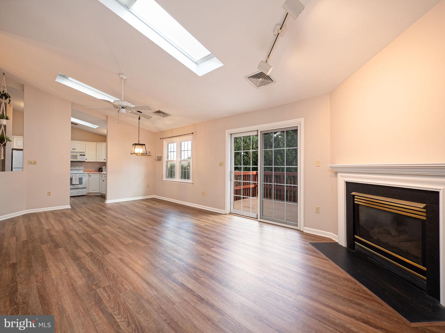 3217 Garfield Avenue #E photo 12