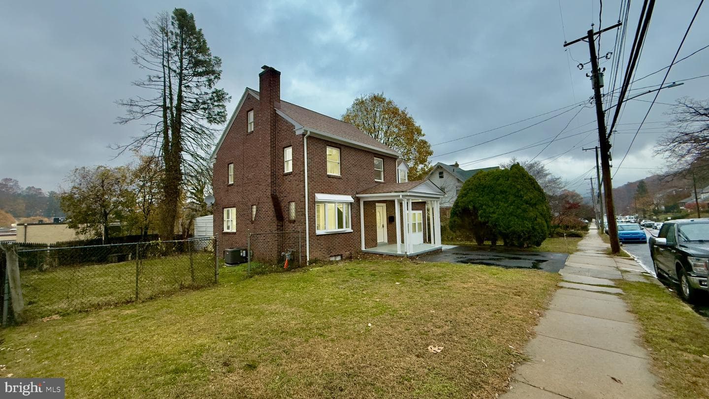 2319 Fairview Avenue photo 53