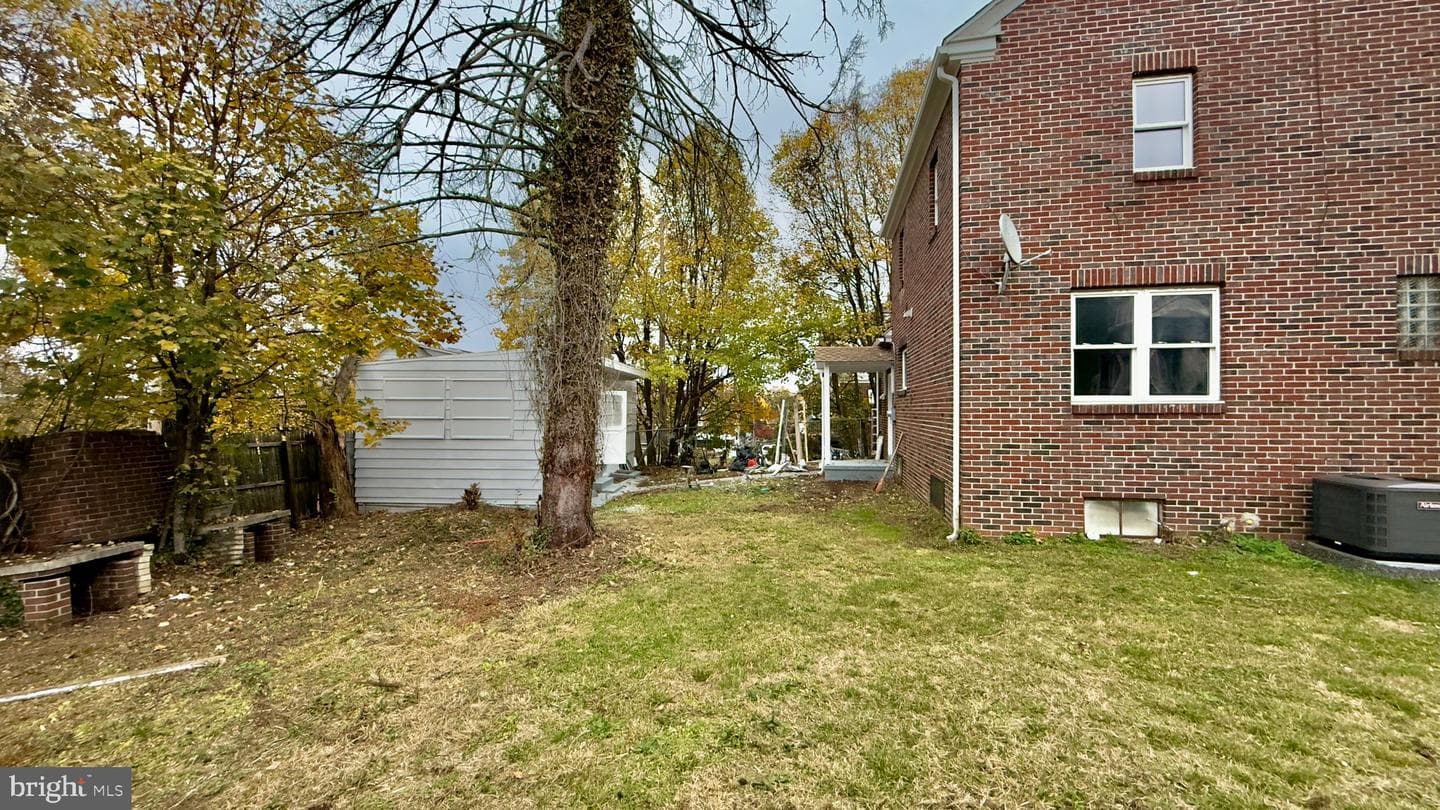 2319 Fairview Avenue photo 56