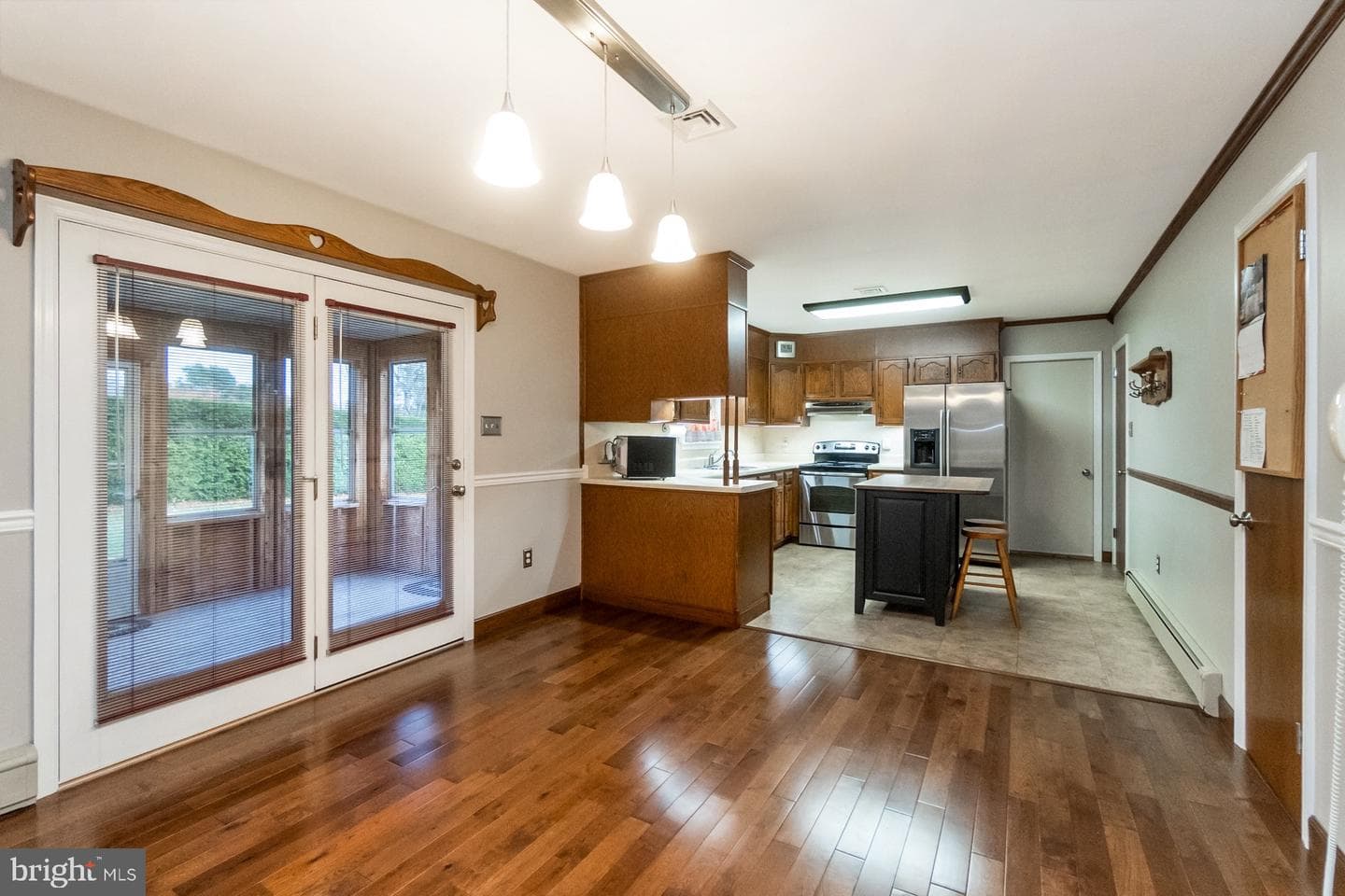1053 Hilltop Road photo 17