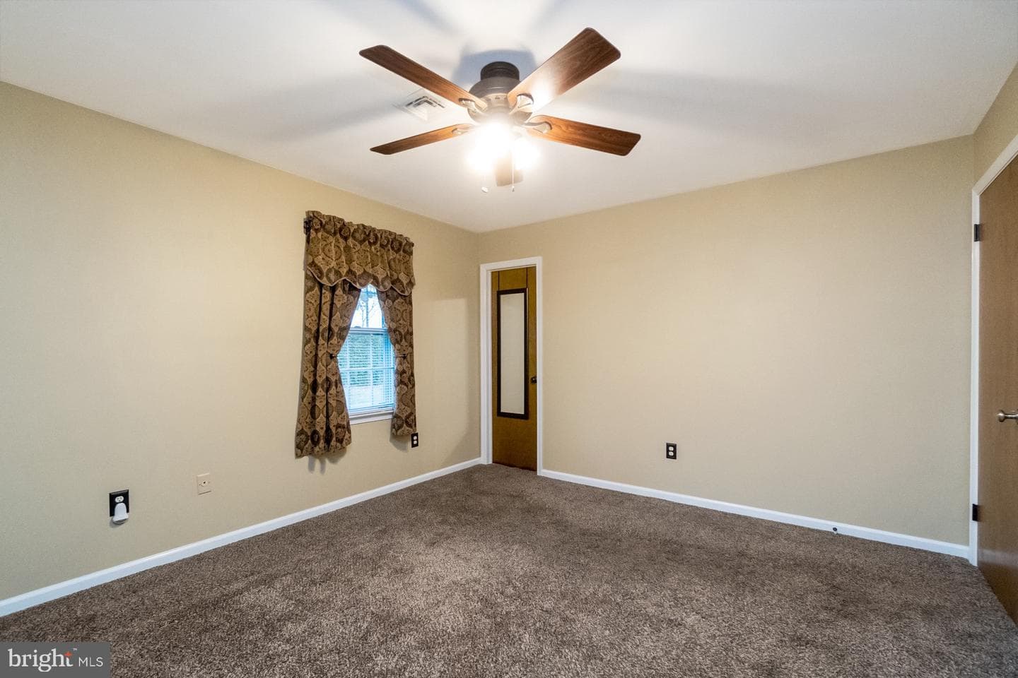 1053 Hilltop Road photo 28