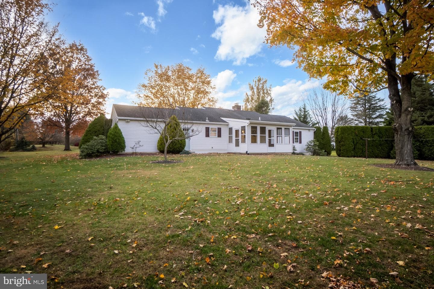 1053 Hilltop Road photo 40