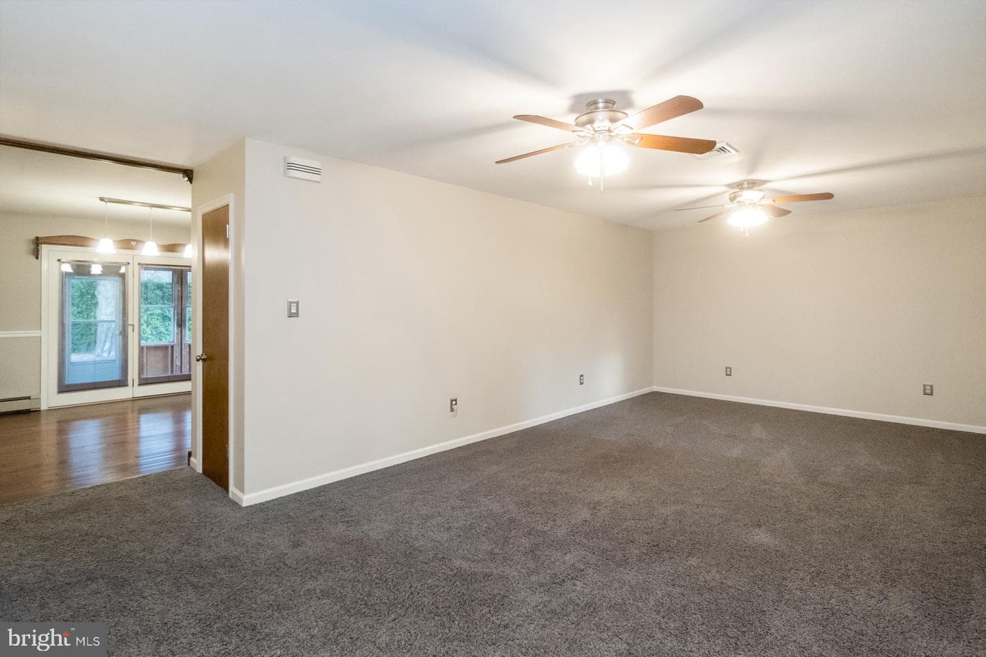1053 Hilltop Road photo 8