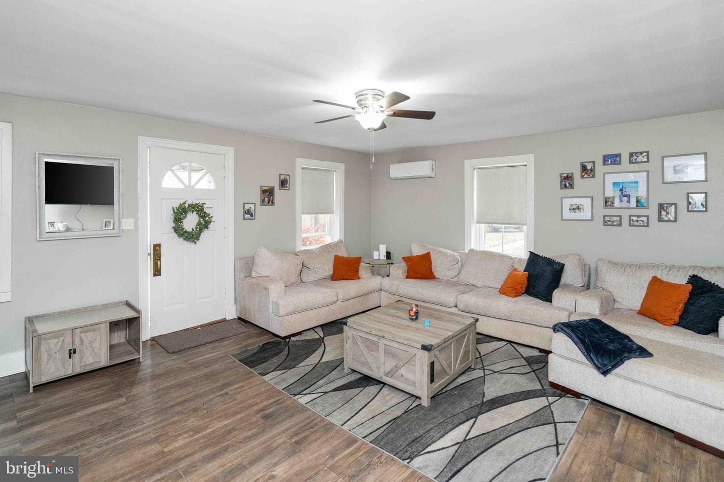 100 Pineland Road photo 14
