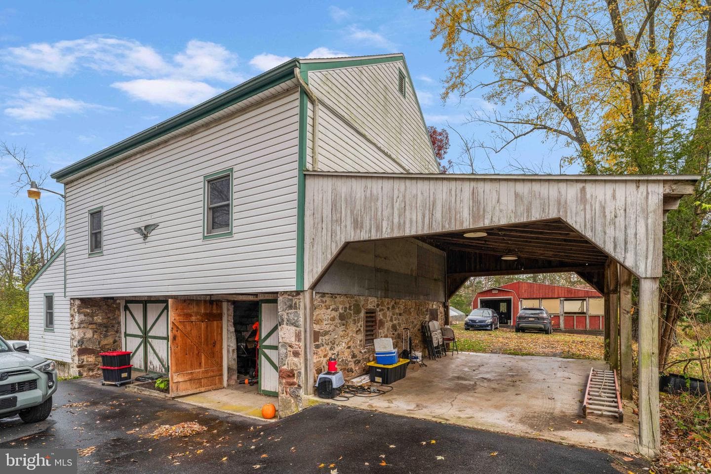 100 Pineland Road photo 16