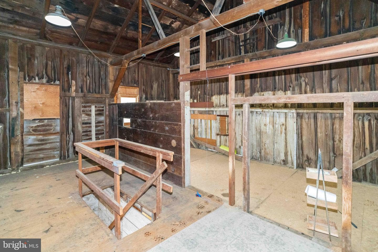 100 Pineland Road photo 17