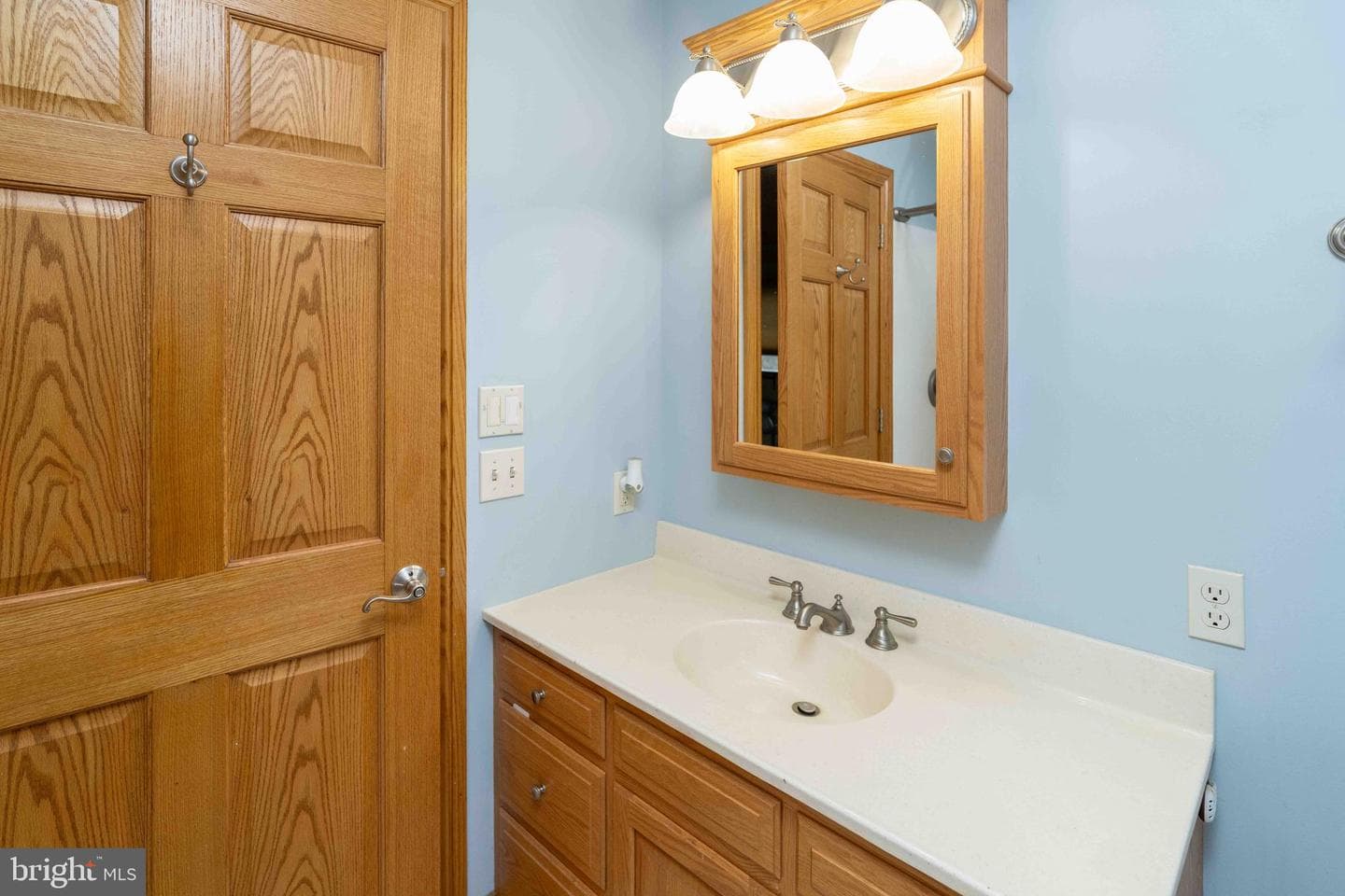 100 Pineland Road photo 37