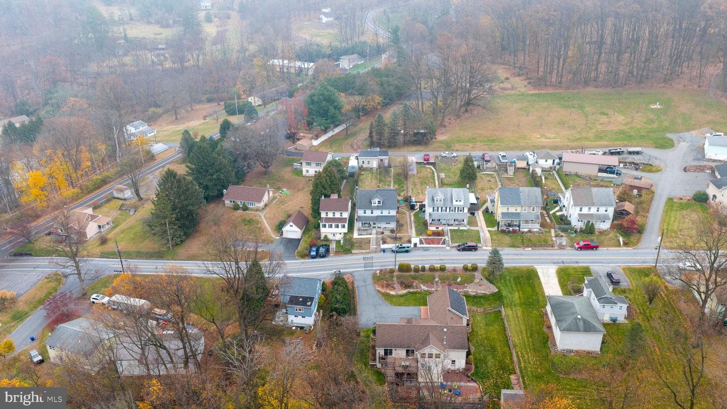 836 Scenic Drive photo 11