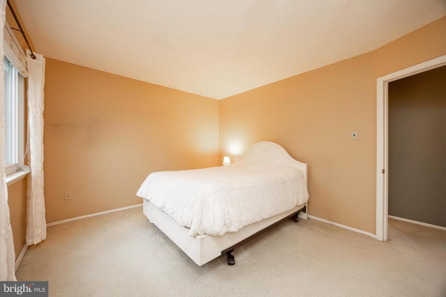 102 Russell Avenue photo 22
