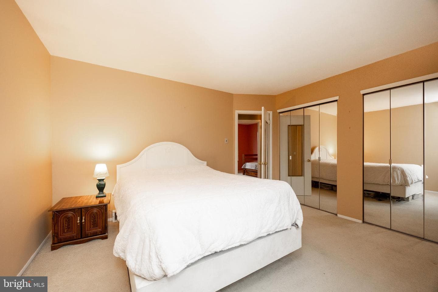 102 Russell Avenue photo 23
