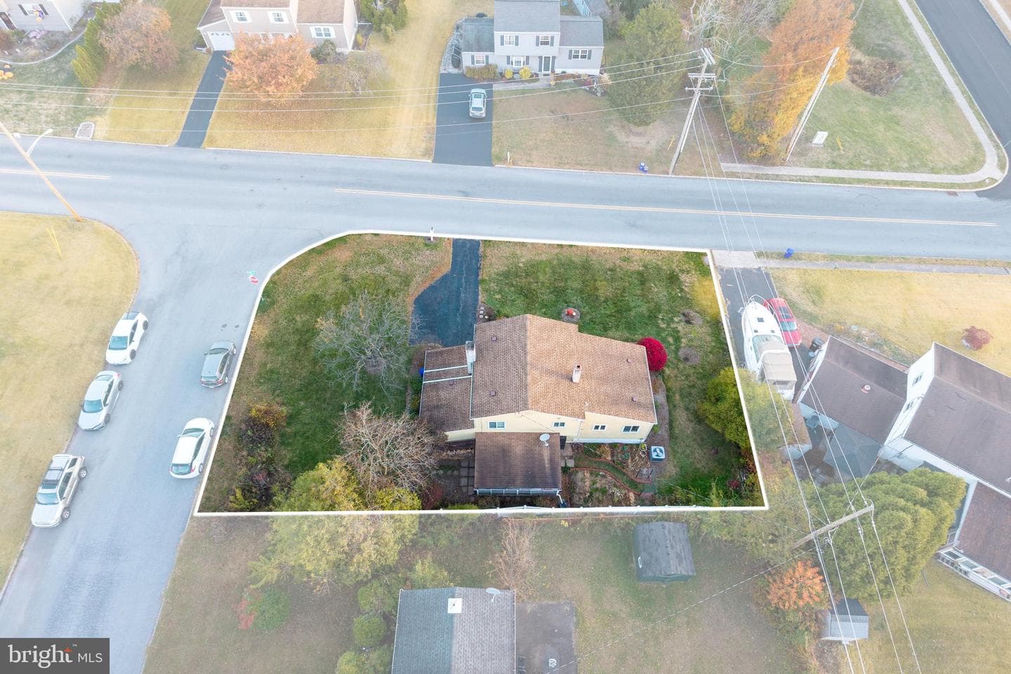 102 Russell Avenue photo 34