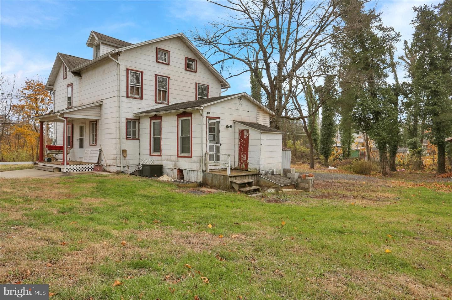 320 S Baumstown Road photo 18