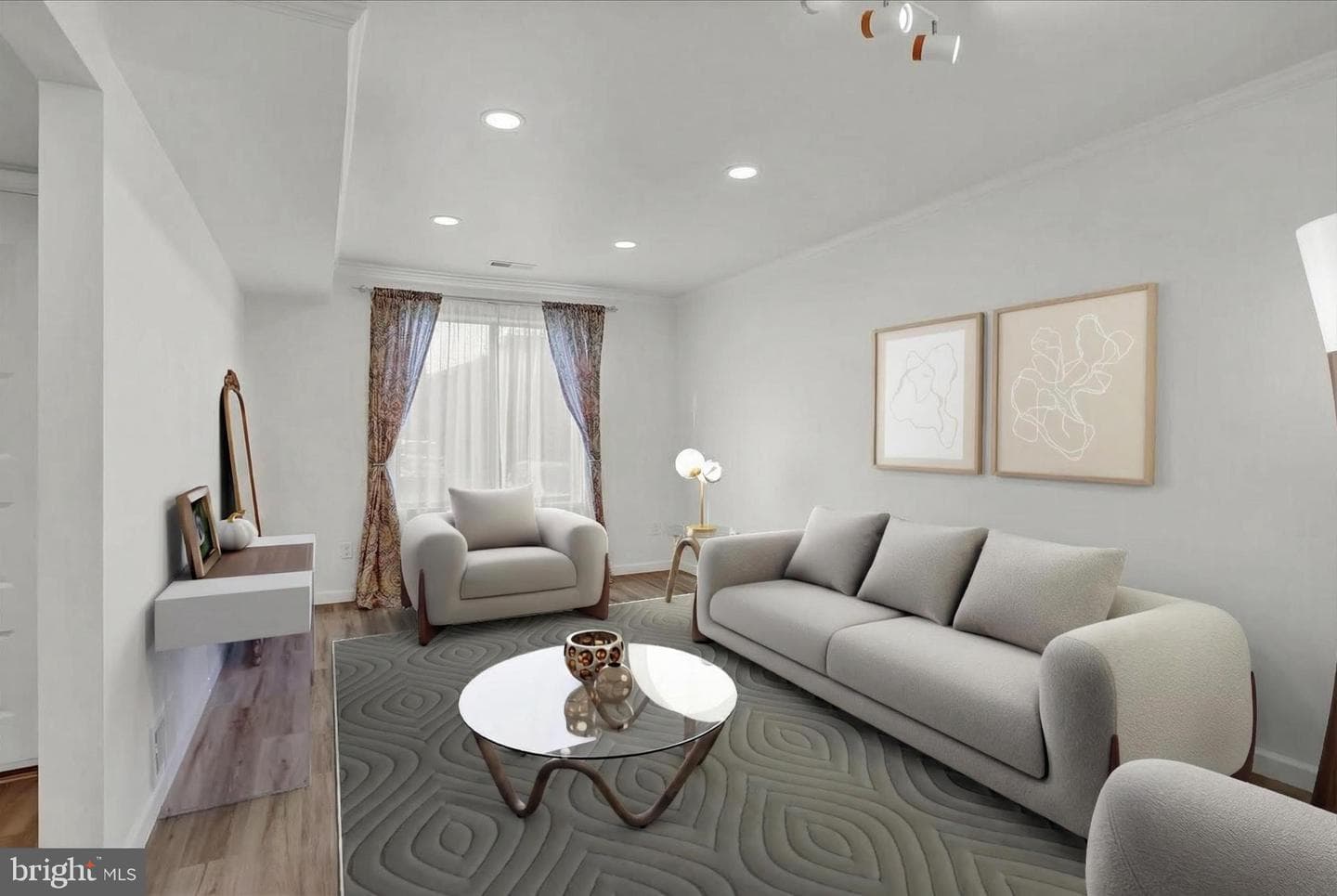 3 Willow Way photo 2