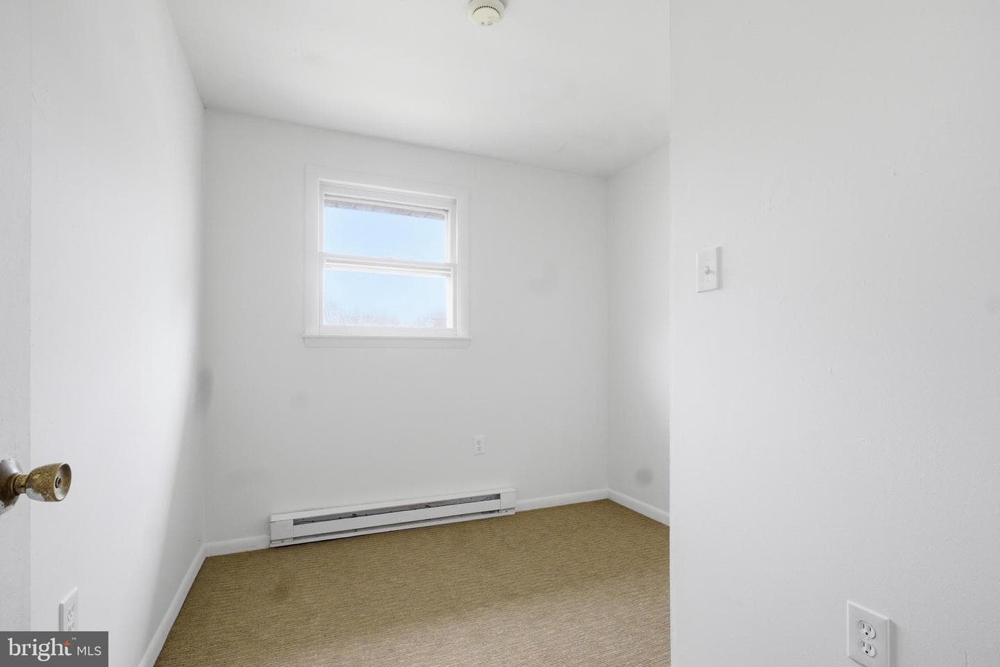 144 W Gaul Street photo 16