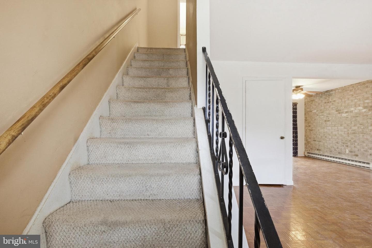 144 W Gaul Street photo 2
