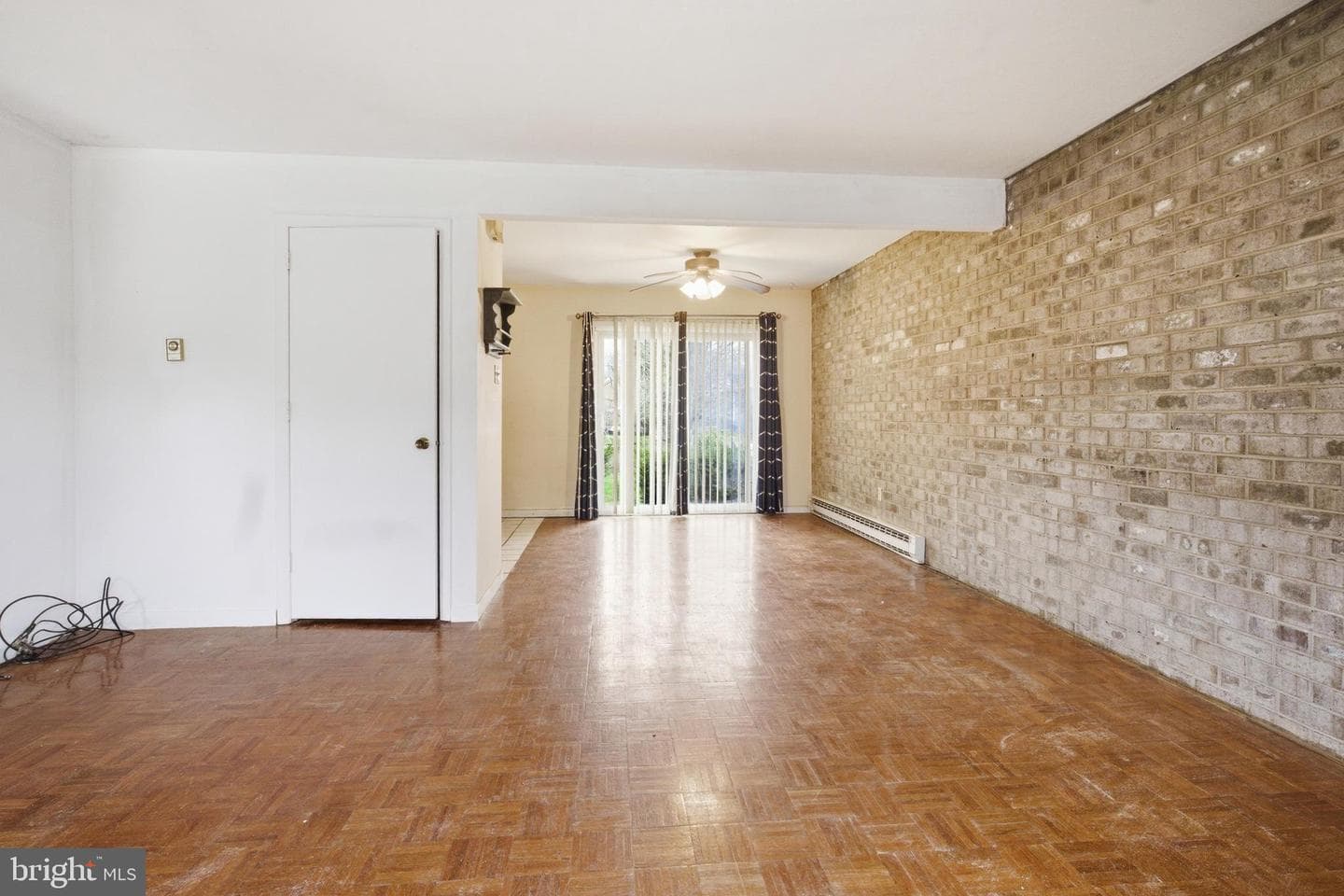144 W Gaul Street photo 3