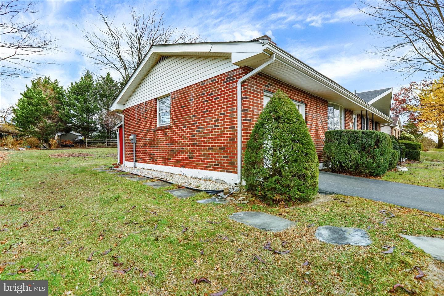 707 N Crescent Avenue photo 28