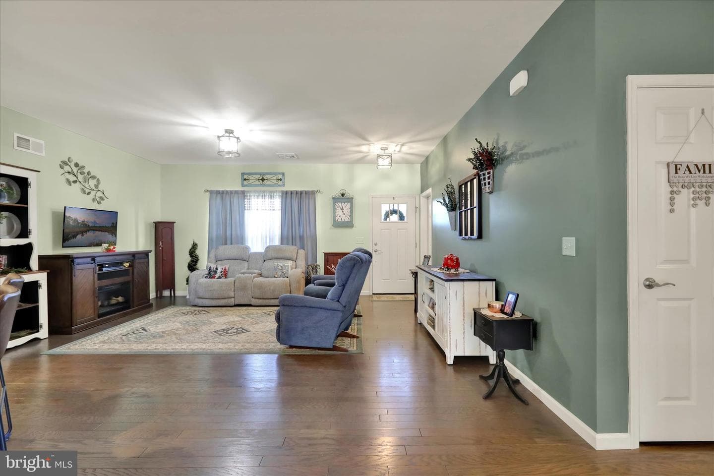 4 Rosebush Court photo 10